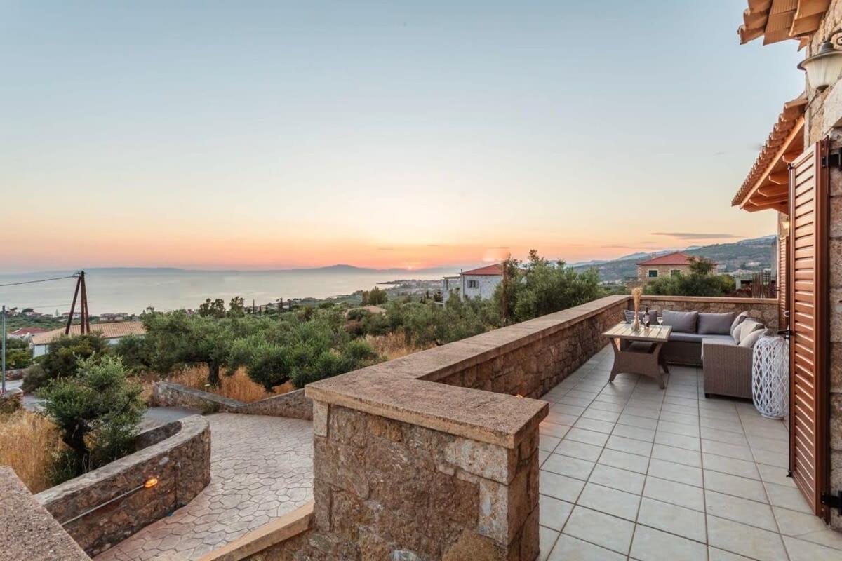 Lévktron Mani Panoramic Seaviews - Luxury Summer Haven מראה חיצוני תמונה