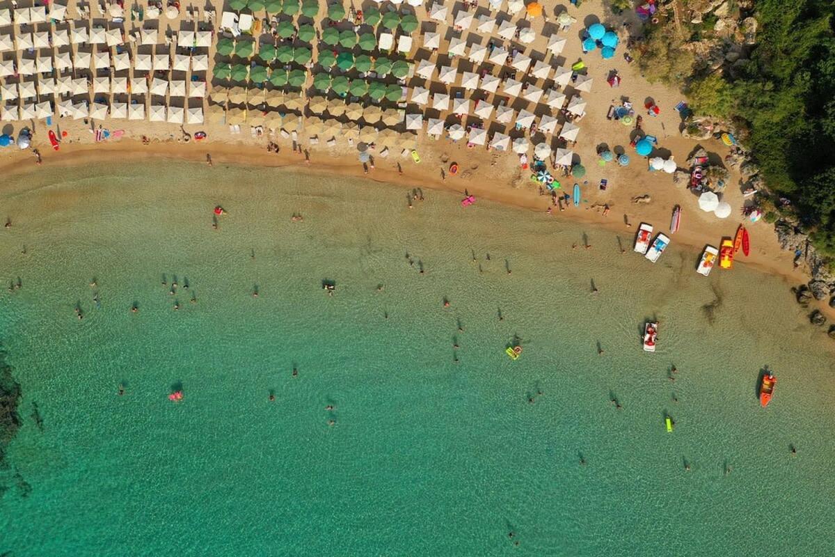 Lévktron Mani Panoramic Seaviews - Luxury Summer Haven מראה חיצוני תמונה