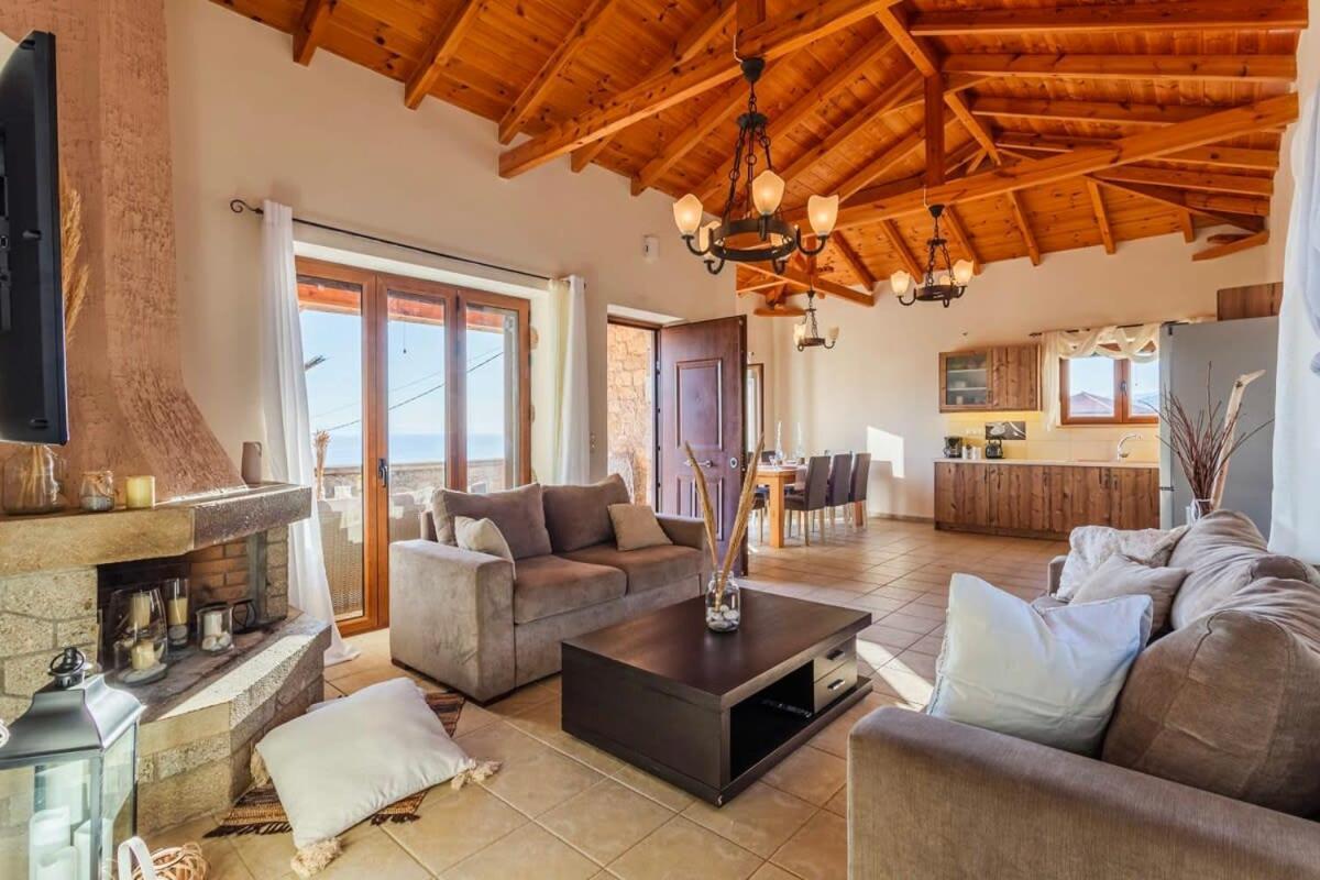 Lévktron Mani Panoramic Seaviews - Luxury Summer Haven מראה חיצוני תמונה